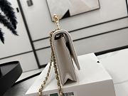 CC Wallet On Chain Lambskin, Imitation Pearls, Strass & Gold-Tone Metal White - 5