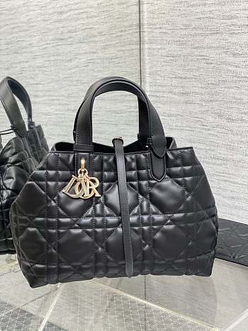 Okify Dior Medium Toujours Bag Black Macrocannage Calfskin 28.5cm