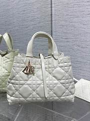 Okify Dior Medium Toujours Bag White Macrocannage Calfskin 28.5cm - 4