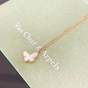 Okify VCA Sweet Alhambra Butterfly Necklace Yellow Gold White Mother Of Pearl - 4
