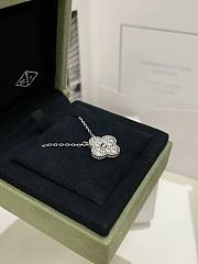 Okify VCA Vintage Alhambra Pendant Necklace 12 Round Diamonds White Gold  - 4