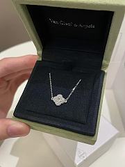 Okify VCA Sweet Alhambra Bracelet White Gold Brilliant Diamond - 6