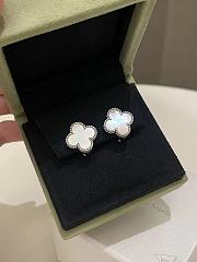 Okify VCA Vintage Alhambra Earrings Mother Of Pearl White Gold - 1