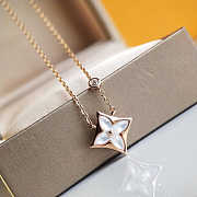 Okify LV Color Blossom Star Pendant Necklace Rose Gold White Mother Of Pearl Q93521 - 4