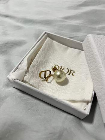Okify Dior Montage Earrings with Pearl