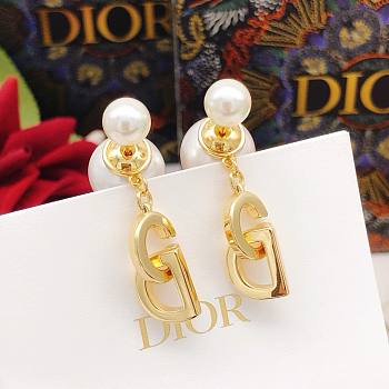 Okify Dior Tribales Earrings Gold Finish Metal and White Resin Pearls
