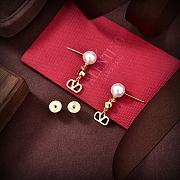 Okify Valentino Vlogo Signature Metal Pearl and Swarovski Crystal Earrings - 3