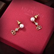Okify Valentino Vlogo Signature Metal Pearl and Swarovski Crystal Earrings - 2