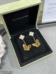Okify VCA Lucky Alhambra Earrings 2 Motifs 18K Yellow Gold Mother Of Pearl Tiger Eye - 2
