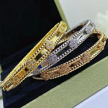 Okify VCA Perlee Sweet Clovers Bracelet Medium Model 18K Diamond