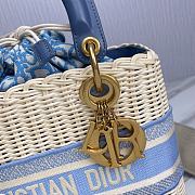 Okify Medium Lady Dior Bag Natural Wicker And Blue Dior Oblique Jacquard - 6