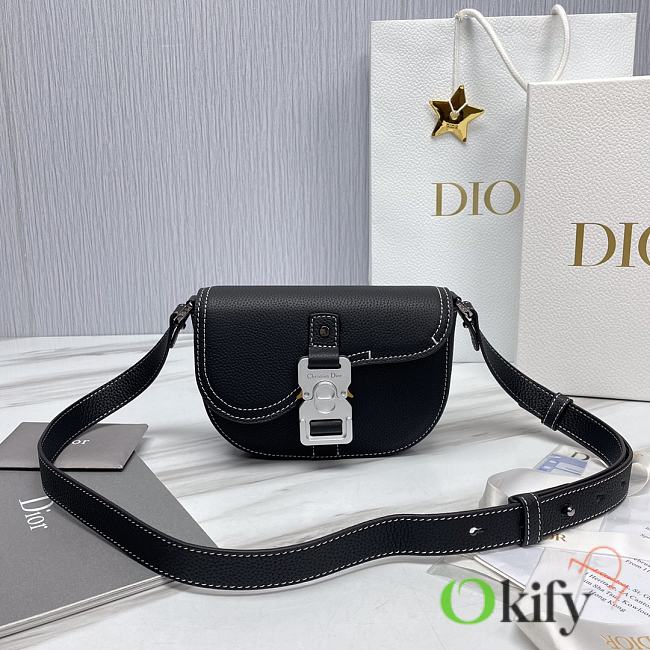 Okify Dior Essentials Saddle Pouch With Strap Black Grained Calfskin - 1