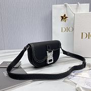 Okify Dior Essentials Saddle Pouch With Strap Black Grained Calfskin - 4
