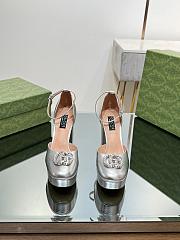 Okify Gucci Platform Pump With Double G Silver Patent Leather - 6