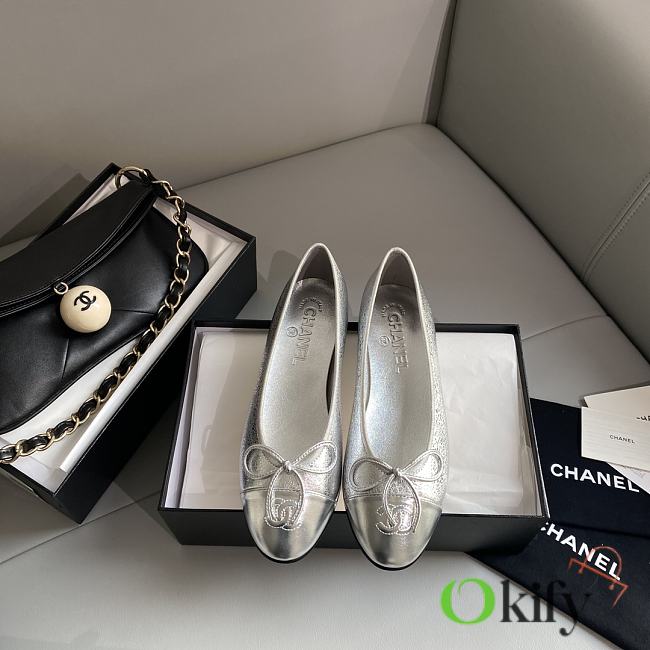 Okify Chanel Leather Flats 13760 - 1