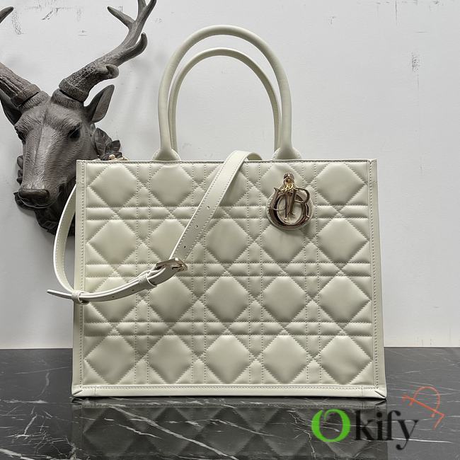 Okify Dior Medium Dior Book Tote White Macrocannage Calfskin - 1