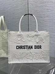 Okify Medium Dior Book Tote White D-Lace Butterfly Embroidery With 3d Macrame Effect - 5