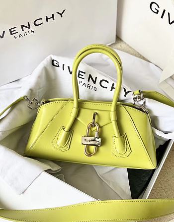 Okify Givenchy Antigona Stretch Mini Bag In Box Leather Neon Green 