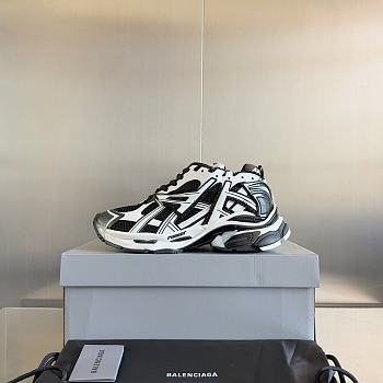 Okify Balenciaga Black White Runner Sneakers