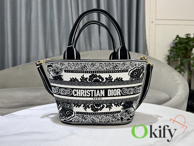 Okify Dior Hat Basket Bag White And Black Butterfly Bandana Embroidery - 1
