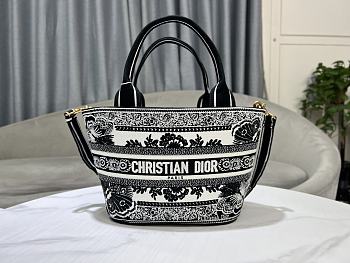 Okify Dior Hat Basket Bag White And Black Butterfly Bandana Embroidery