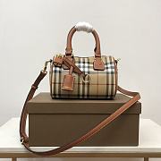 Okify Burberry Mini Check Bowling Bag Archive Beige/Briar Brown - 1