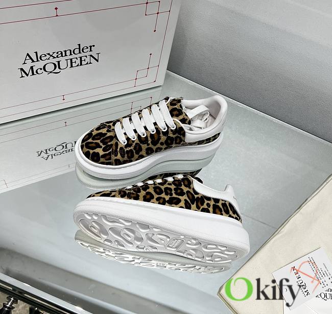 Okify Alexander McQueen Kid's Oversized Leopard Sneakers - 1
