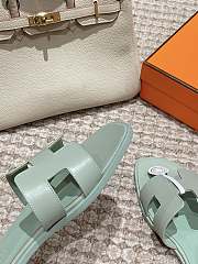Okify Hermes Oran Sandals Box calfskin In Light Green - 5