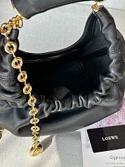 Okify Loewe Small Squeeze Bag In Nappa Lambskin Black - 2