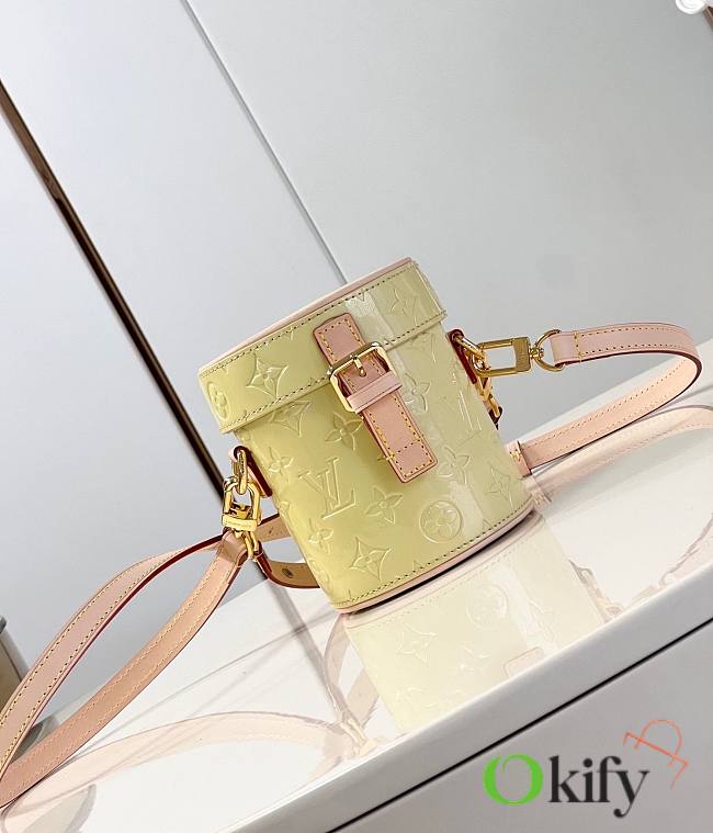 Okify LV Astor  Monogram Vernis Leather Chic And Yellow M24099 - 1