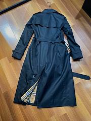 Okify Burberry Kensington Heritage Belted Long Trench Coat In Black - 2