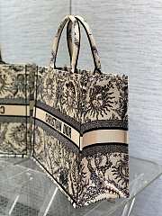 Okify Dior Large Book Tote Beige and Black Toile de Jouy Soleil Embroidery - 3
