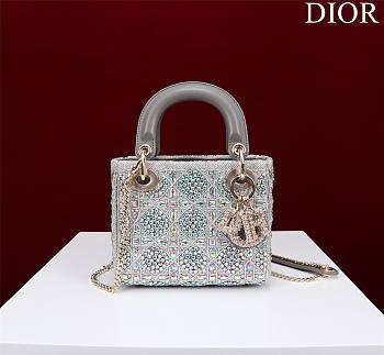 	 Okify Dior Lady Small Grey Bead Embroidery 17*15*7cm