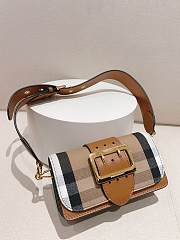 	 Okify Burberry The Buckle Brown Size 19.5*12*5cm - 2