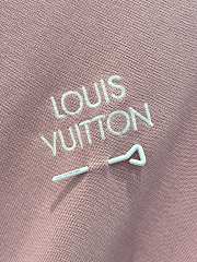 Okify Louis Vuitton Pink T-Shirt SML - 2