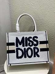 Okify Medium Dior Book Tote White and Blue Miss Dior Graffiti Embroidery - 1