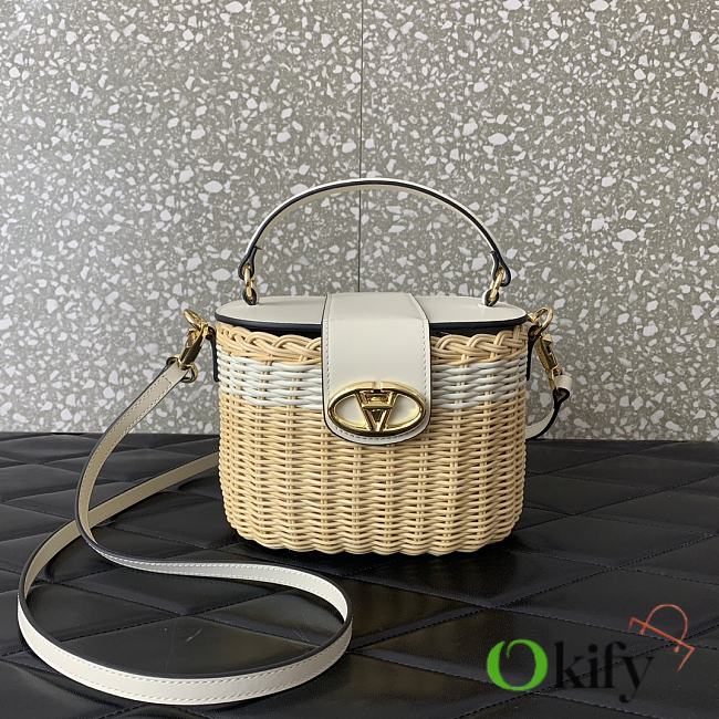 	 Okify Vlogo Signature Wicker Vanity Bag White 19x13.5x13cm - 1