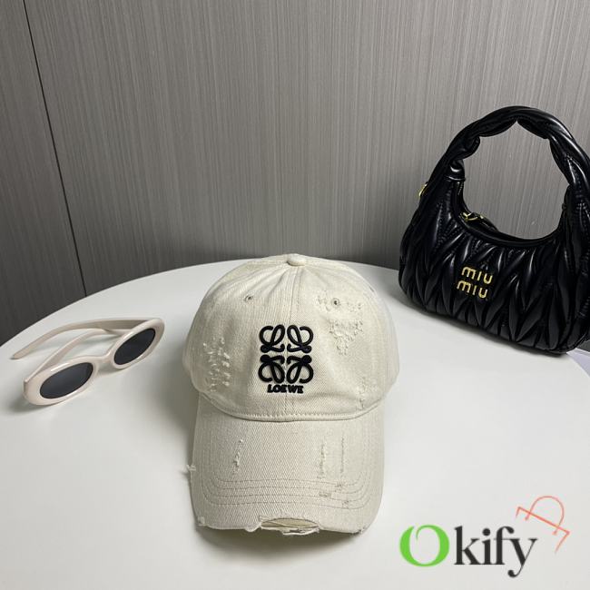 	 Okify Loewe Cap White  - 1