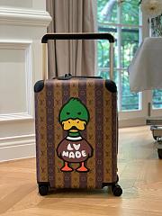 Okify Louis Vuitton Nigo Duck Horizon 55 Suitcase - 1