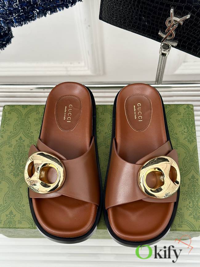 	Okify Gucci Marina Chain Slide Sandals in Brown - 1