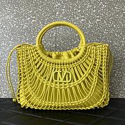 	 Okify Valentino Garavani Allknots Yellow Size 38x34x7cm - 1