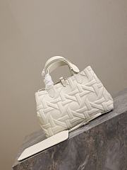 	 Okify Medium Dior Toujours Bag White 28.5 x 21.5 x 17 - 2