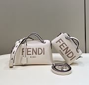 Okify Fendi By The Way Medium White size 20 cm - 1