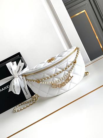 Okify Chanel Fanny Pack, Shiny Lambskin, Faux Pearls & Gold Metallic White 17x2x11cm