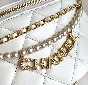 Okify Chanel Fanny Pack, Shiny Lambskin, Faux Pearls & Gold Metallic White 17x2x11cm - 2