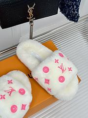 Okify Louis Vuitton Slipper Fur Pink - 4