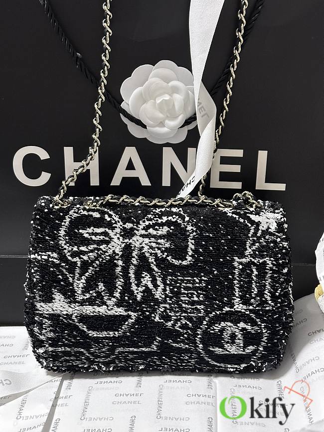 Okify Chanel Evening party bag Sequin & Gold Plated Metal Black & White 14 × 21 × 8 cm - 1