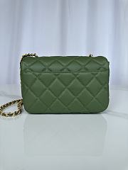 Okify Chanel Mini flap bag Shiny Lambskin & Gold Plated Metal Green 20X8X11cm - 3