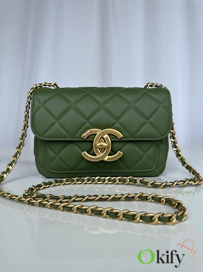 Okify Chanel Mini flap bag Shiny Lambskin & Gold Plated Metal Green 20X8X11cm - 1