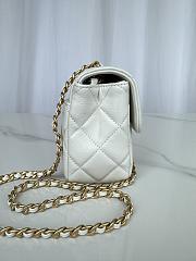 Okify Chanel Mini flap bag Shiny Lambskin & Gold Plated Metal White 20X8X11cm - 3